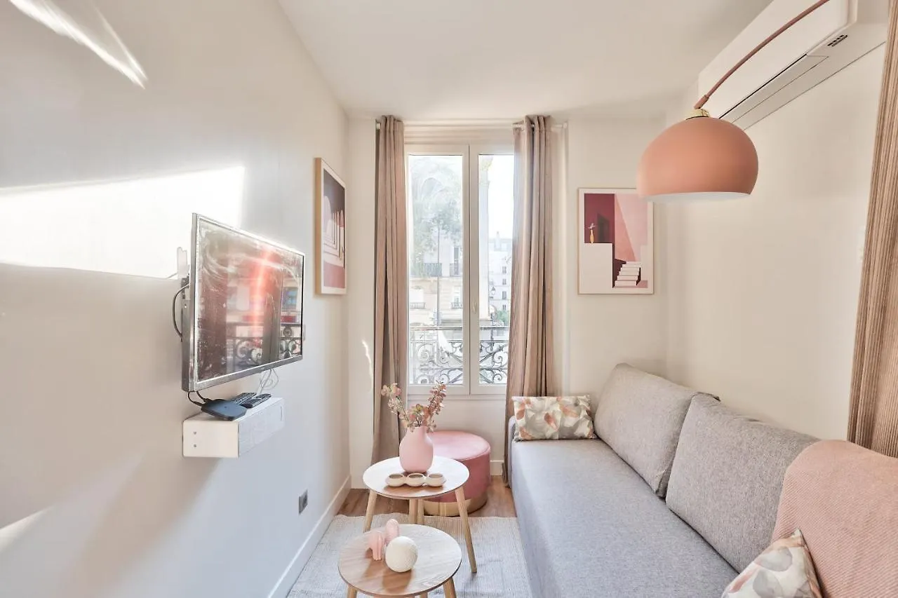 Cozy And Practical Apt In 10Th Arr - Paris Apartment 0*,  France